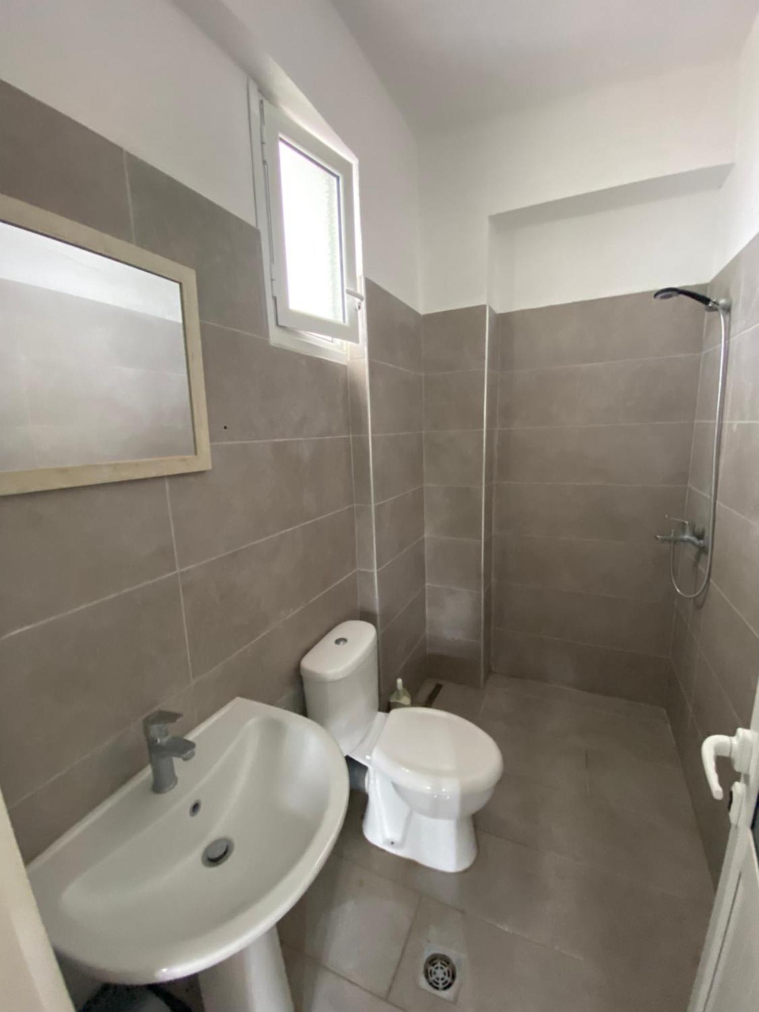 הימארה Eleni'S Holiday Rooms מראה חיצוני תמונה