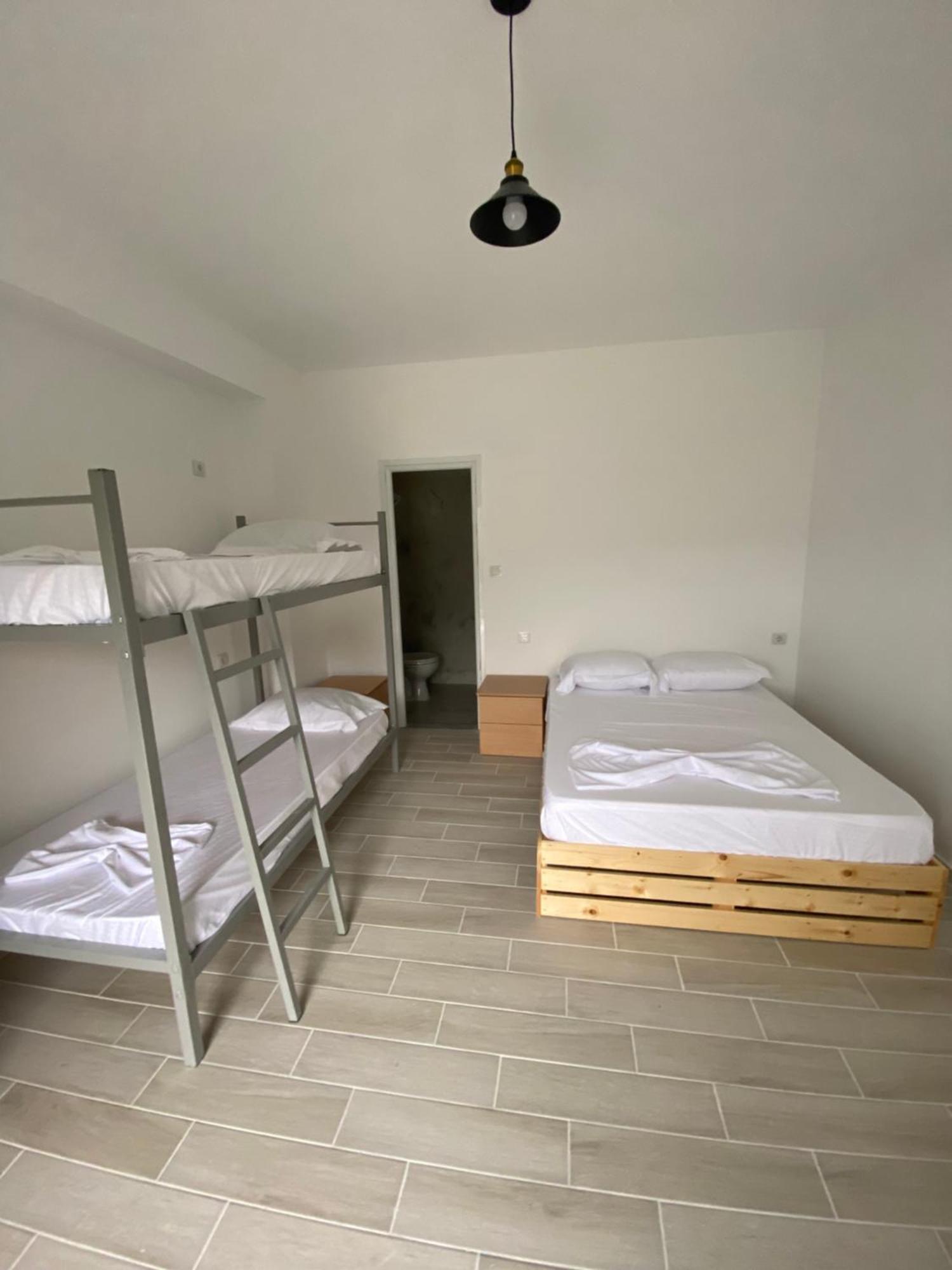 הימארה Eleni'S Holiday Rooms מראה חיצוני תמונה